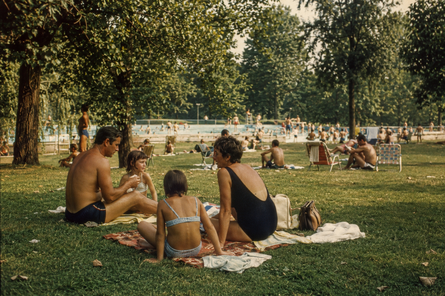 Il Pero, le piscine del parco storico